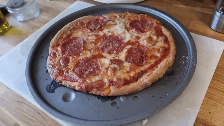 Low dough pizza